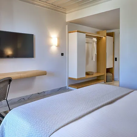 Summer Senses Luxury Hotel